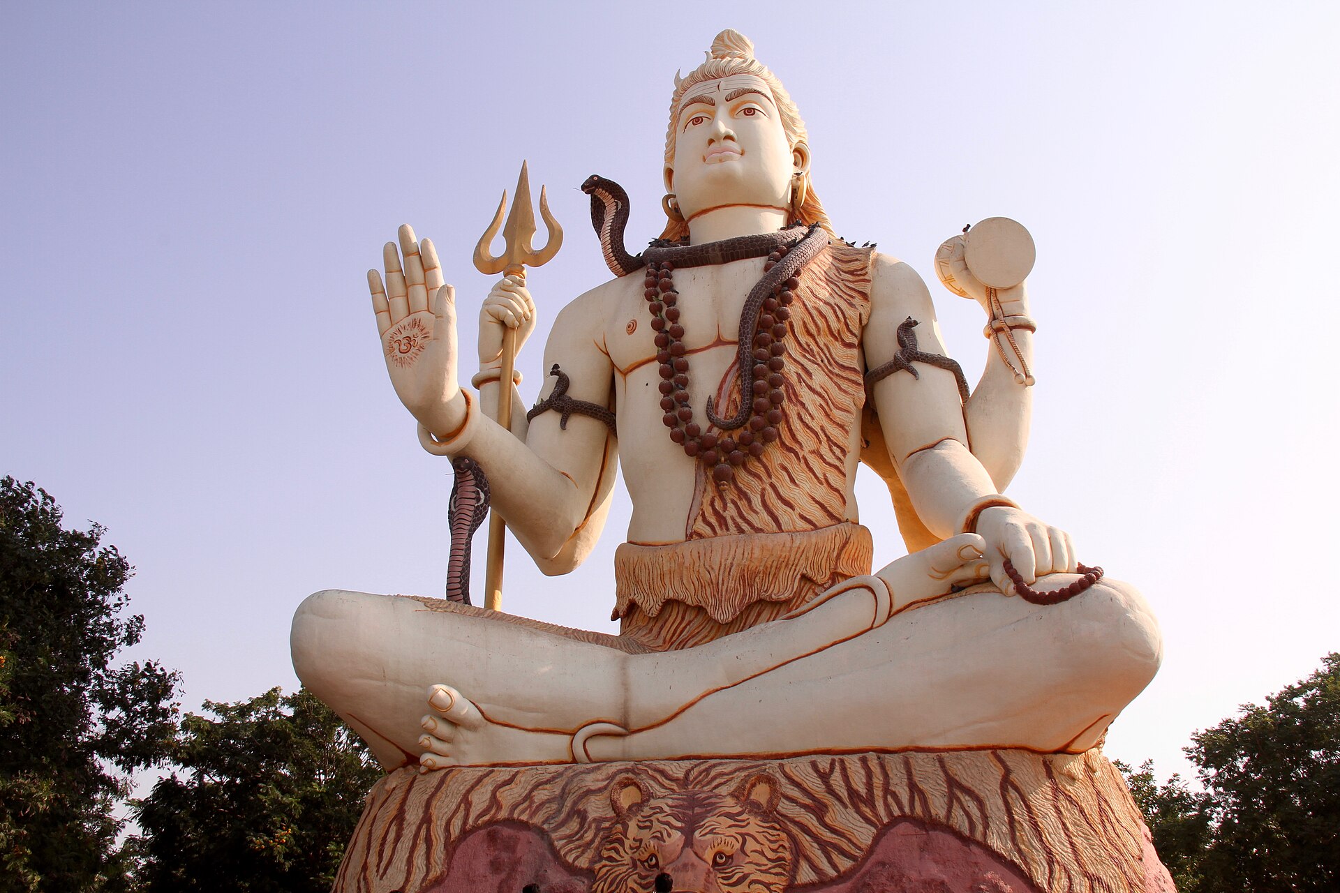 Nageshvara temple and colossal Shiva statue Gujarat India