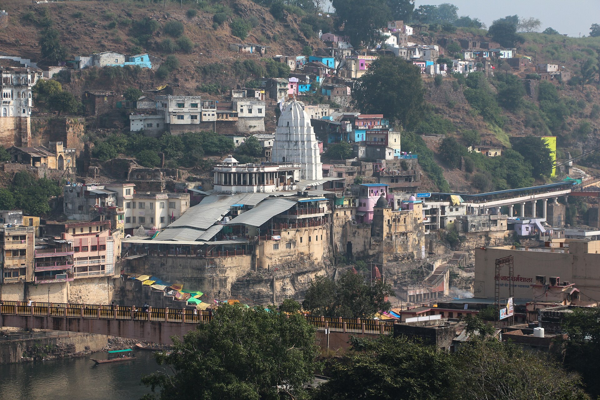 Omkareshwar Temple 04